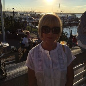 Meet your Posher, Anne